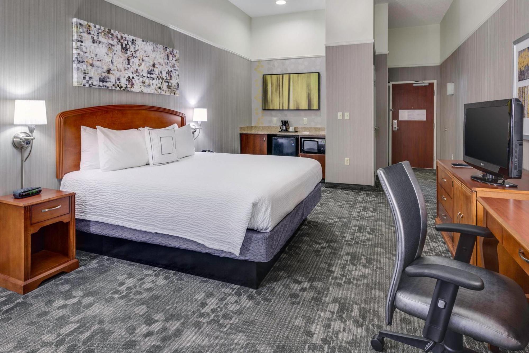 Courtyard By Marriott Providence Warwick Hotel Buitenkant foto